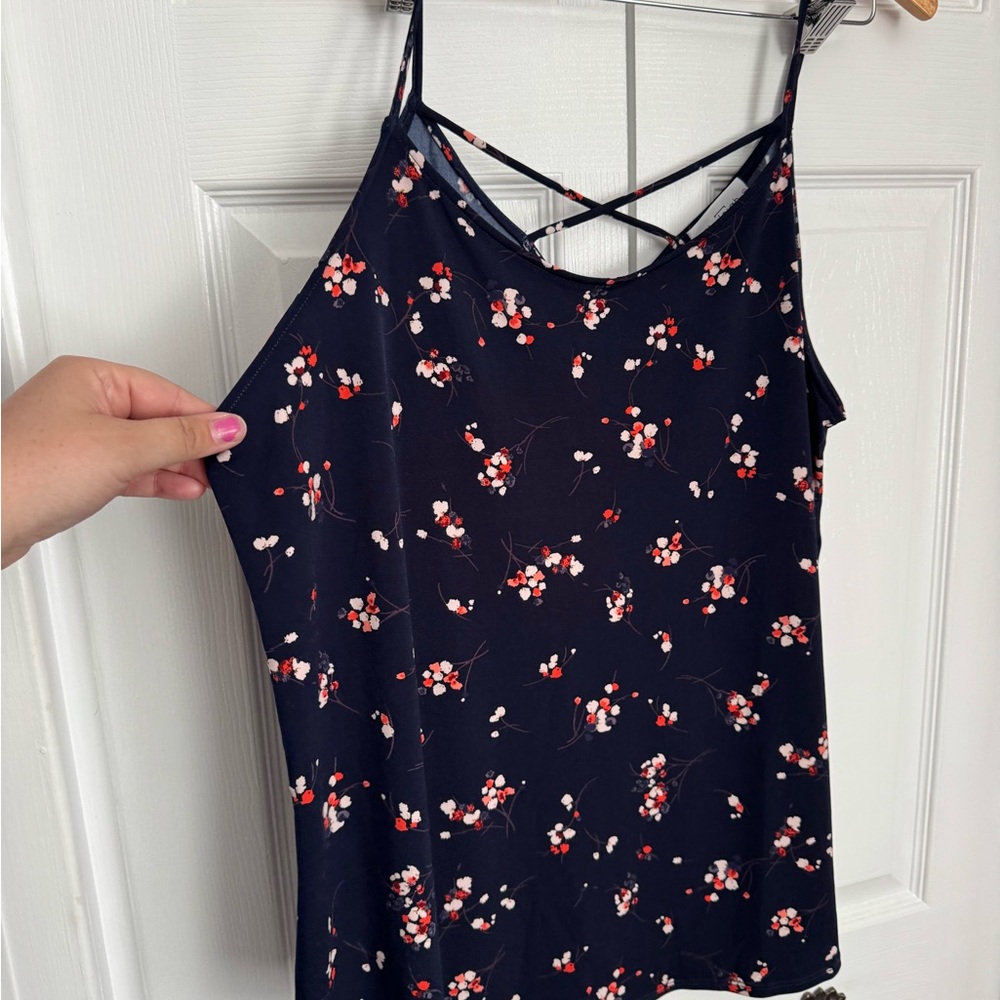 Kaileigh navy floral cross cross tank - Picture 3 of 4